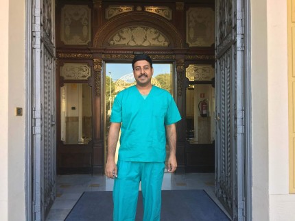 Dr. Praneeth: “Cuando vuelva a la India, quiero ser pionero en cirugías de pie y tobillo"